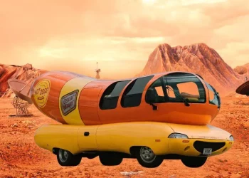 kraft-foods-filed-a-trademark-application-for-the-wienermobile-to-join-the-metaverse-and-nfts