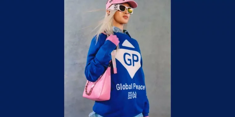 Givenchy launches Phygital NFT Collection as part of collaboration with Bstroy - ai agent givenchy-launches-phygital-nft-collection-as-part-of-collaboration-with-bstroy