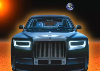rolls-royce-partners-with-sacha-jafri-to-launch-the-phantom-car-series-nft-collection